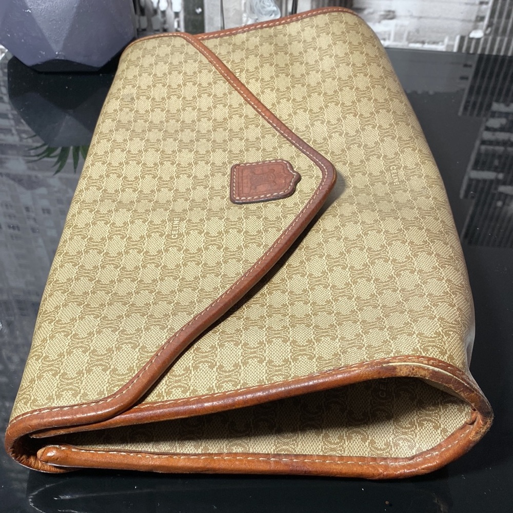 Celine Tan and Brown Chain Shoulder Bag - Picture 9 of 10
